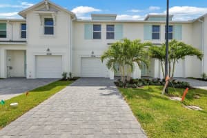 5694 Se Edgewater Circle, Stuart