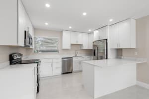 301 Se 12th Avenue #6, Boynton Beach