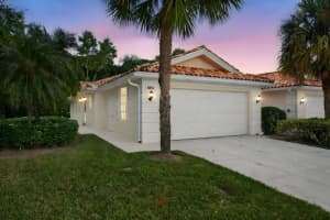 8381 Se Double Tree Drive, Hobe Sound