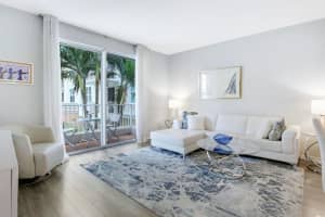 802 W Windward Way 206, Lantana