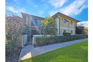 1482 N Lawnwood Circle 30-d, Fort Pierce 1482 N Lawnwood Circle 30-d, Fort Pierce