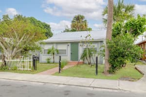 921 Se Nassau Avenue, Stuart