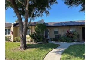 221 Lake Meryl Drive, West Palm Beach