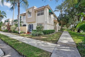 6695 Via Regina, Boca Raton