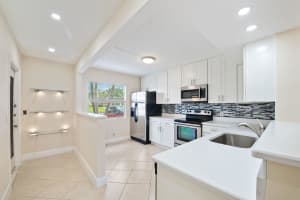 1090 Guildford E 1090, Boca Raton