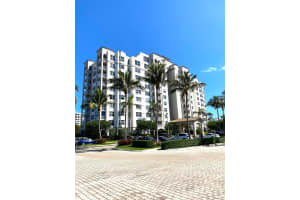 3594 S Ocean Boulevard 302, Highland Beach