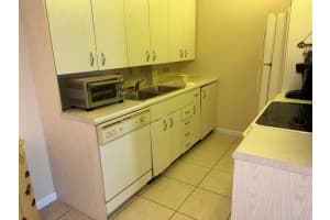 4049 Cornwall C 4049 C, Boca Raton