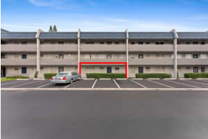 7797 Golf Cir Drive 104, Margate