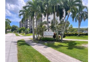 2460 Deer Creek Country Club Blvd Boulevard 205a, Deerfield Beach