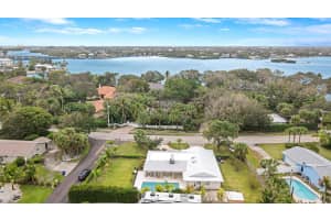 9 W Riverside Drive, Jupiter 9 W Riverside Drive, Jupiter