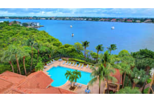 500 Scotia Drive 305, Hypoluxo