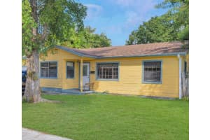 713 Ne 35th Street, Oakland Park