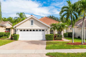 568 Sw New Castle Cove, Port St. Lucie, Fl 34986, Port Saint Lucie