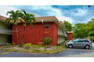 601 S State Road 7 2h, Margate