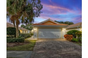 907 Sw Balmoral Trace, Stuart