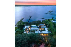 1924 Nw Shore Terrace, Stuart