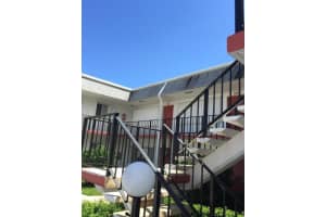 2960 Lake Osborne Drive 209, Lake Worth Beach