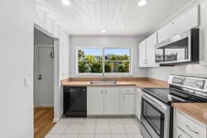 2006 S Federal Highway G201, Boynton Beach