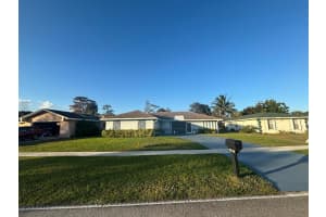 2542 S Canterbury Drive S, Riviera Beach