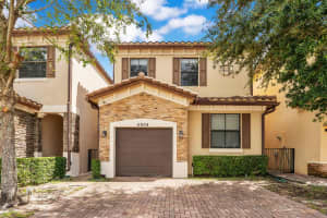 5904 Nw 46th Lane, Tamarac