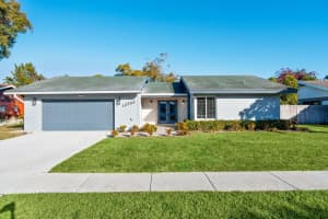 12293 Old Country Road S, Wellington
