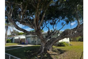 1410 Nw 1st Court, Boynton Beach