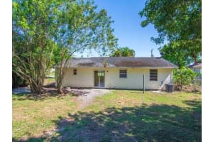 526 Nw Kingston Street, Port St. Lucie, Fl 34983, Port Saint Lucie