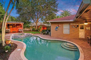 2220 W Pineridge Court, Delray Beach