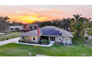 1360 Lake Josephine Drive, Sebring