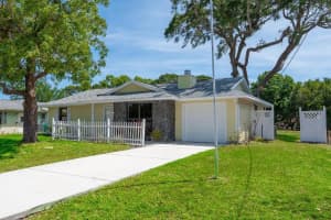 2441 Se Avalon Road, Port St. Lucie, Fl 34952, Port Saint Lucie