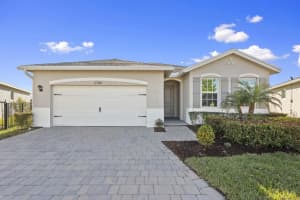 2780 Ne Breezeway Circle, Jensen Beach