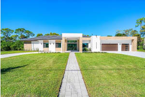 14817 Paddock Drive, Wellington