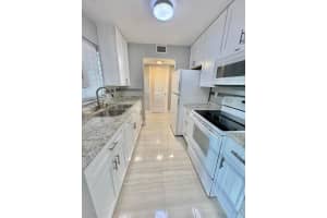 26 Golfs Edge A, West Palm Beach