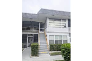 110 Stratford H, West Palm Beach