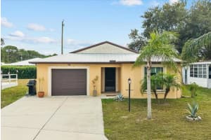 79 Flores Del Norte, Fort Pierce