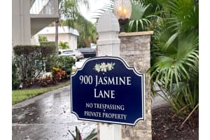 900 Jasmine Lane 9a, Vero Beach