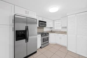 3750 Nw 115th Avenue 8-5, Coral Springs