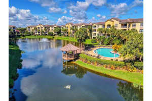 800 Uno Lago Drive 102, Juno Beach