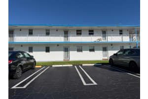 1113 Lake Terrace 205, Boynton Beach