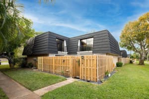 314 Woodland Road, Palm Springs