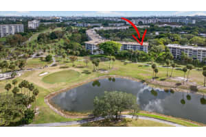 3960 Oaks Clubhouse Drive 512, Pompano Beach