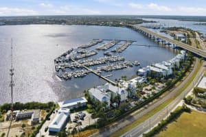 975 Nw Flagler Avenue 307, Stuart