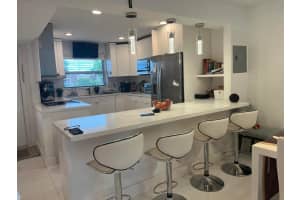 9321 Sunrise Lakes Boulevard 305, Sunrise 9321 Sunrise Lakes Boulevard 305, Sunrise