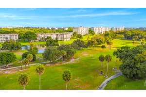 3900 Oaks Clubhouse Drive 503, Pompano Beach