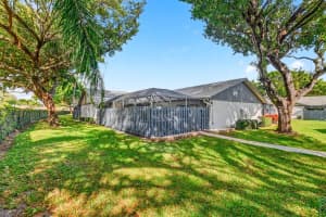 1152 Summit Trail Circle B, West Palm Beach