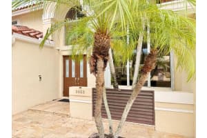 9669 Carousel Circle N, Boca Raton