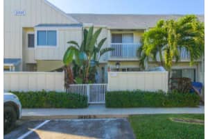 6335 Riverwalk Lane 3, Jupiter