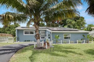 9277 Bloomfield Drive, Palm Beach Gardens