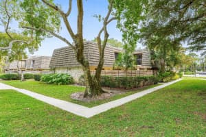 108 1st Terrace, Palm Beach Gardens
