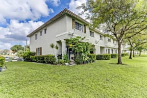 4110 Napoli Lake Drive, Riviera Beach